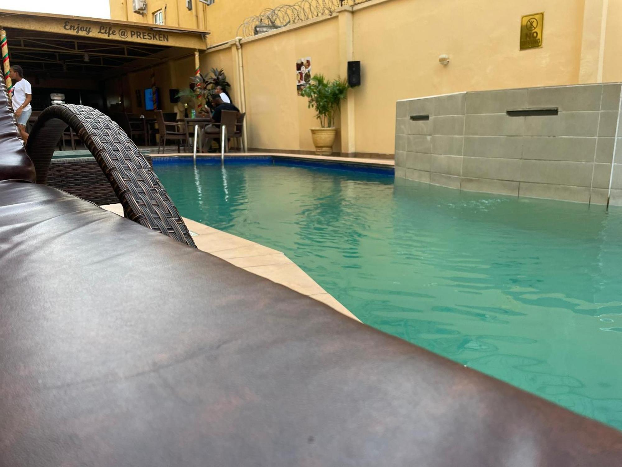Presken Hotels @Fajodd-4 Ikeja Exterior photo
