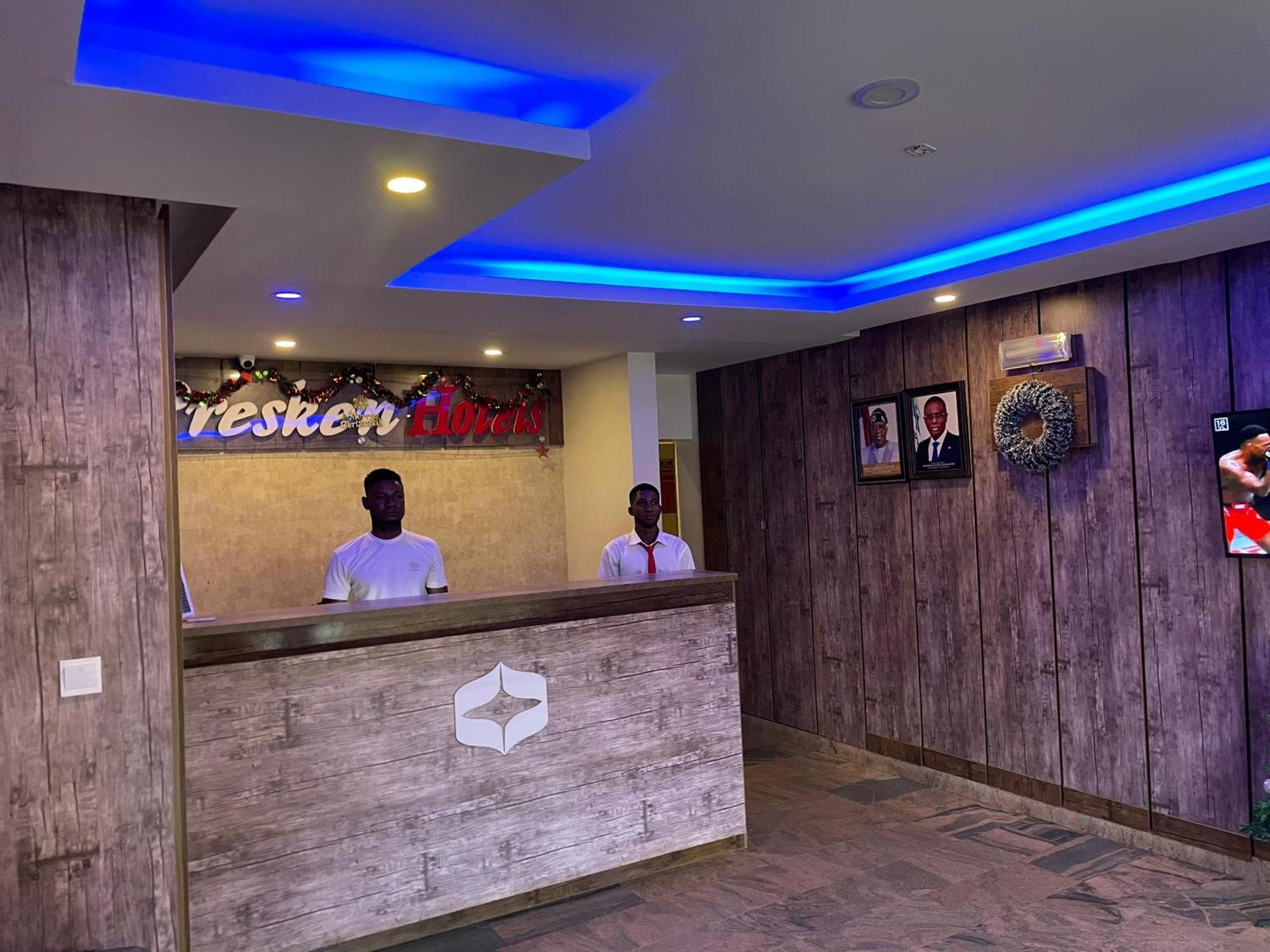 Presken Hotels @Fajodd-4 Ikeja Exterior photo